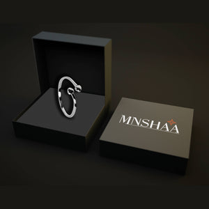 An image of Mnshaa reaching out ring in beautiful black box. This unique ring is beautifully packaged in a jewellery bag and a box. 